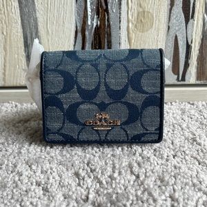 COACH Mini Wallet On A Chain In Signature Chambray NEW!